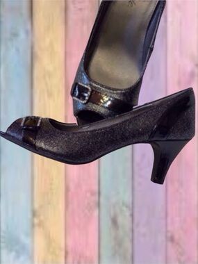 Life Stride Black Metallic Open Toe Heels NWT